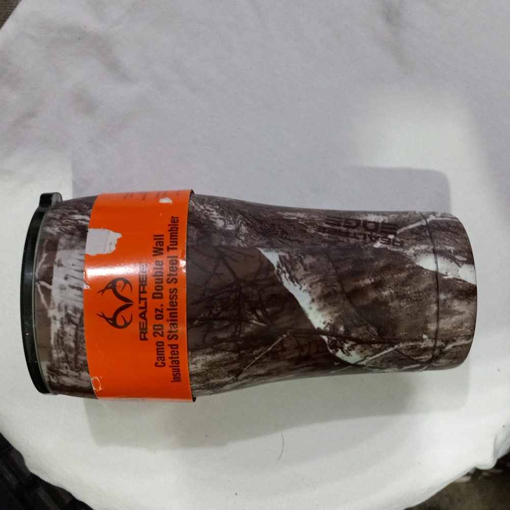 New no box Real Tree Camo 20Oz Double Wall INSULATED Stainless Steel Tumbler